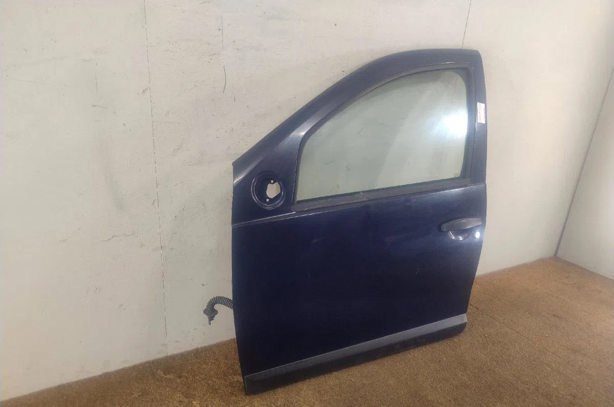 Porte avant gauche Dacia SANDERO 1.2 16v (2008) 5 portes occasion