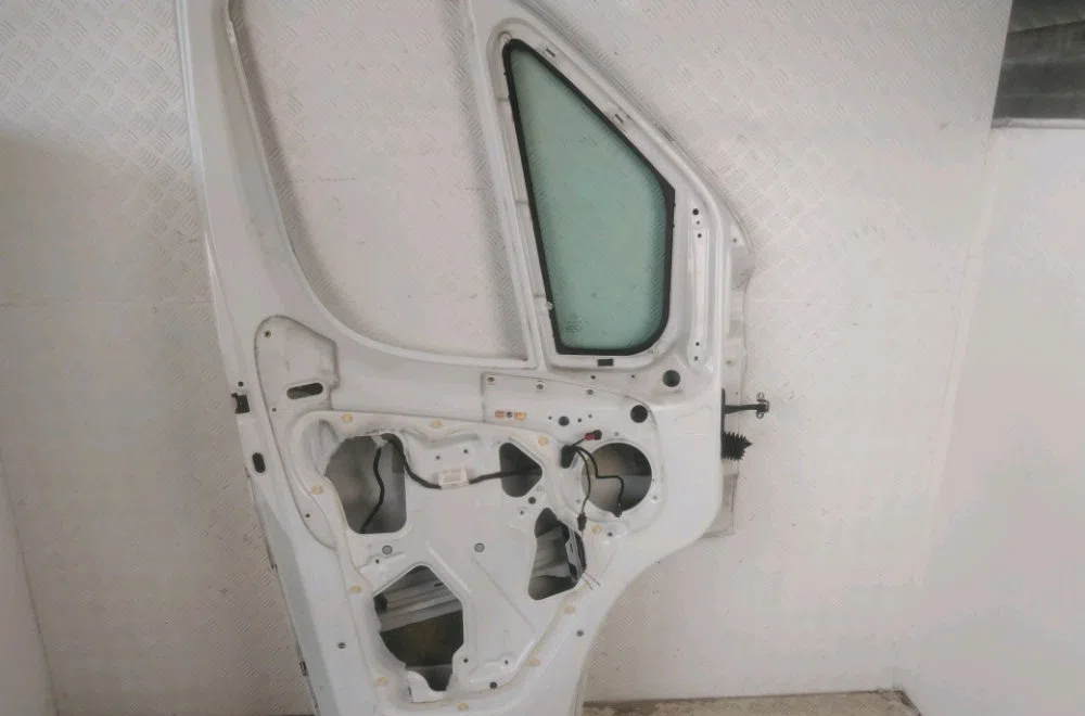 Porte avant gauche Fiat DUCATO Camion plate-forme-Châssis (250_) 100 multijet 2,2 d (2006) occasion