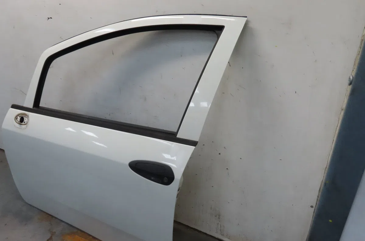 Porte avant gauche Fiat GRANDE PUNTO (199_) 1.2 (2005) occasion