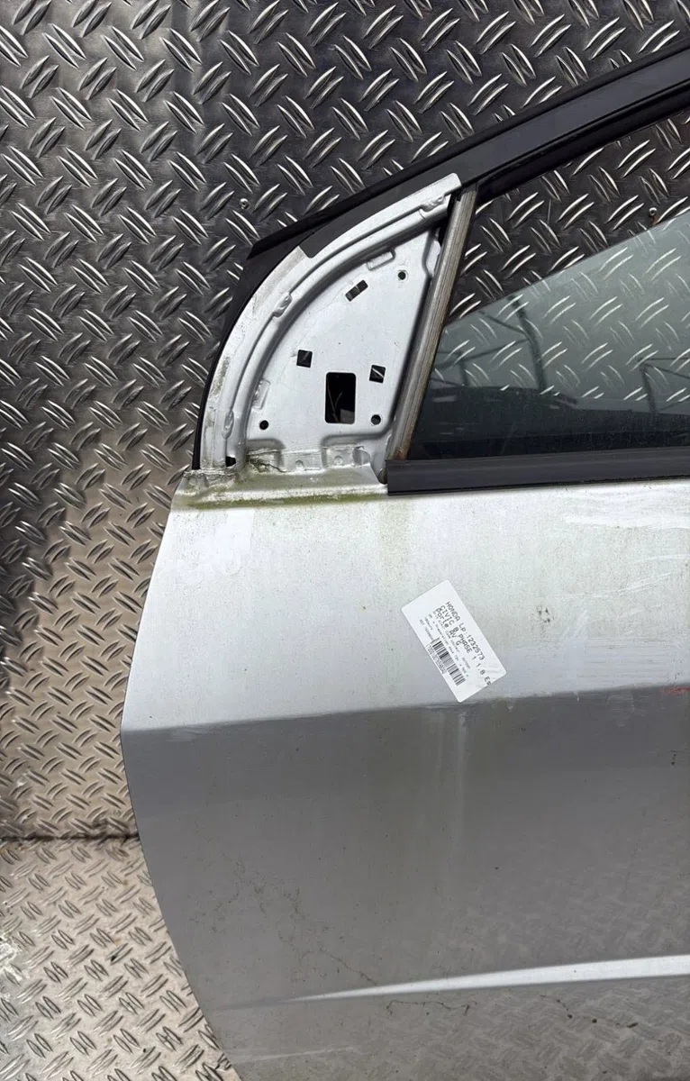 Porte avant gauche Honda CIVIC VIII A trois volumes (FD, FA) 1.8 (fd1, fd7) (2005-2012) occasion