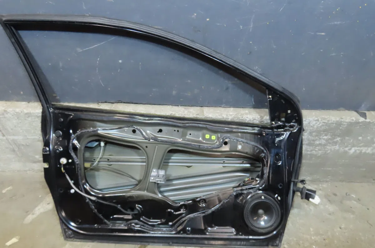 Porte avant gauche Honda CIVIC VIII Hatchback (FN, FK) 1.8 (fn1, fk2) (2005) occasion