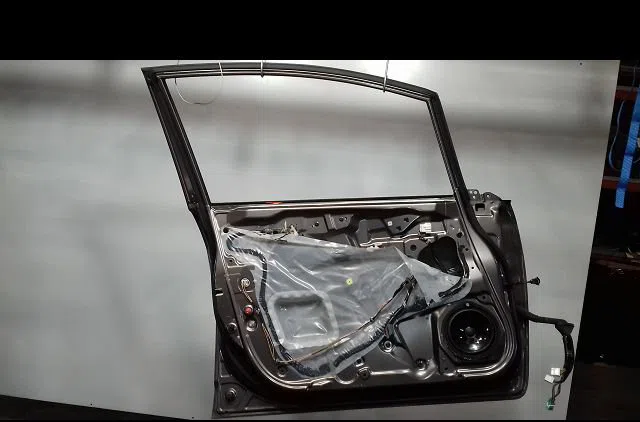 Porte avant gauche Honda JAZZ III (GE_, GG_, GP_, ZA_) 1.3 i (ge6, gg3, gg6) (2008) occasion