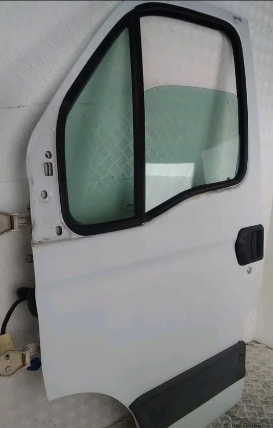 Porte avant gauche Iveco DAILY V Camionnette 35c15 v, 40c15 v, 45c15 v, 50c15 v, 60c15 v,65c15 v (2011-2014) occasion