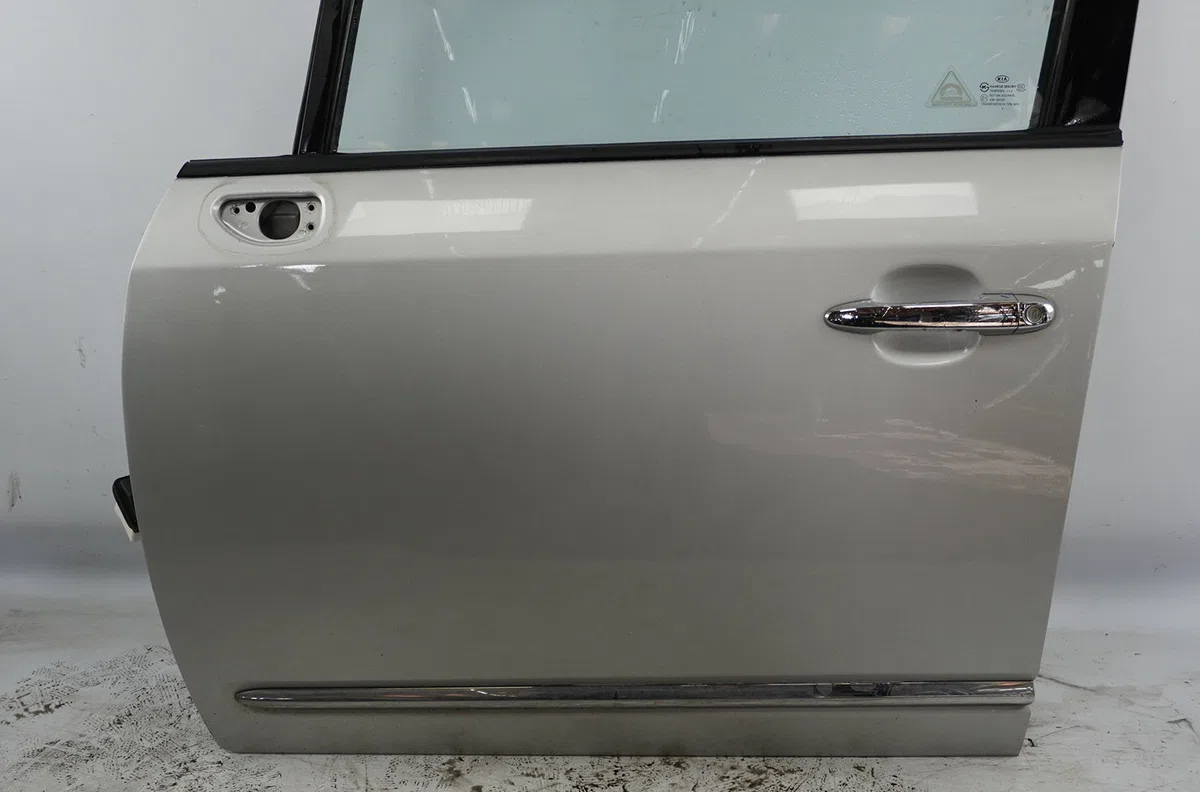 Porte avant gauche Kia CARENS III Monospace (UN) 2.0 crdi 140 (2006) occasion