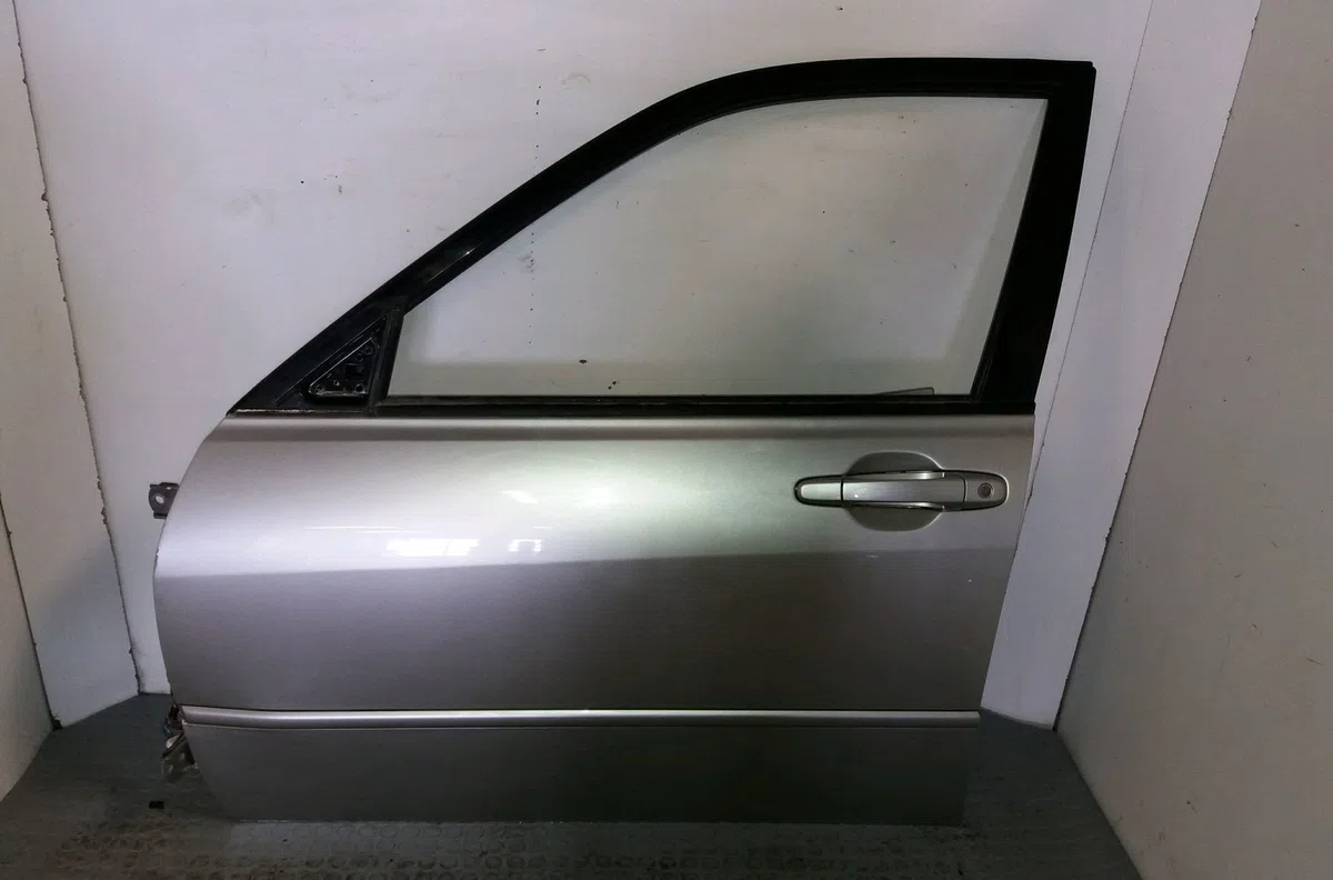 Porte avant gauche Lexus IS I (_E1_) 200 (gxe10) (1999-2005) occasion