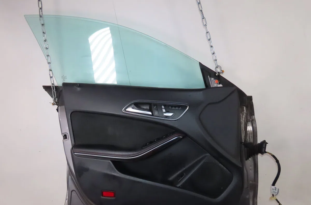 Porte avant gauche Mercedes-benz CLA Shooting Brake (X117) Cla 180 d (117.912) (2015-2018) occasion
