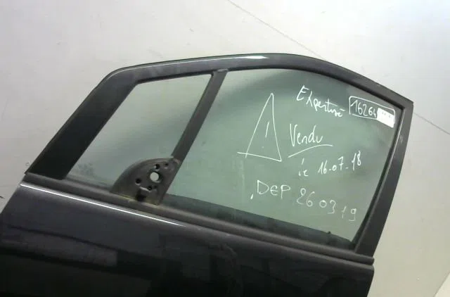 Porte avant gauche Mercedes-benz CLASSE A (W168) A 160 (168.033, 168.133) (1997-2004) occasion