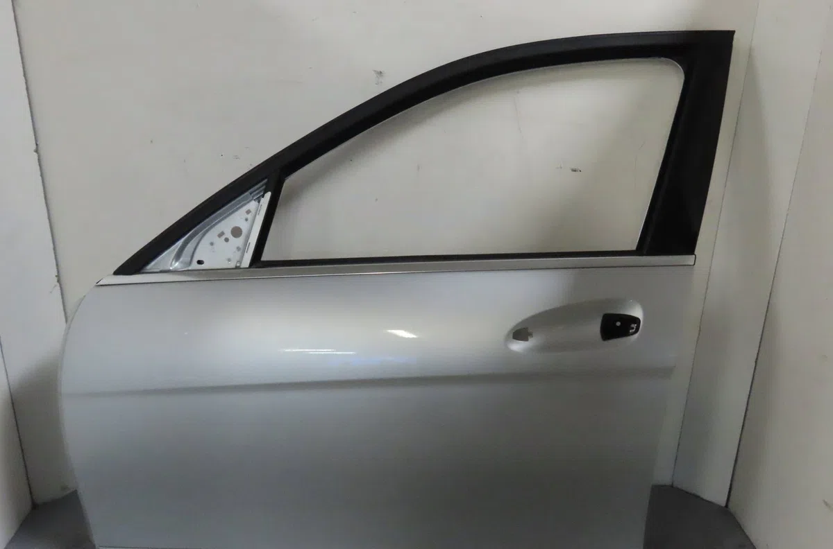 Porte avant gauche Mercedes-benz CLASSE C (W204) C 220 cdi (204.008) (2007-2008) 4 portes occasion