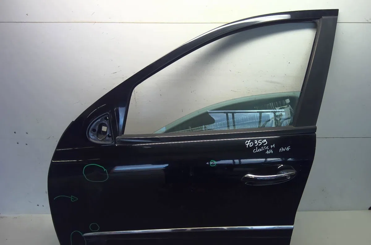 Porte avant gauche Mercedes-benz CLASSE M (W164) Ml 320 cdi 4-matic (164.122) (2005-2009) occasion
