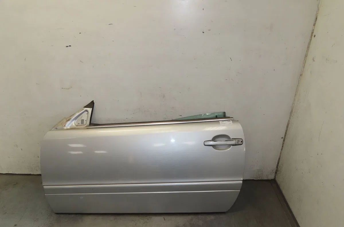 Porte avant gauche Mercedes-benz CLK (C208) Clk 200 kompressor (208.344) (2000-2002) occasion