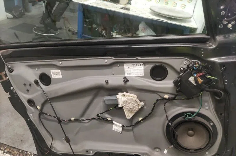 Porte avant gauche MERCEDES CLASSE A 169 PHASE 1 occasion