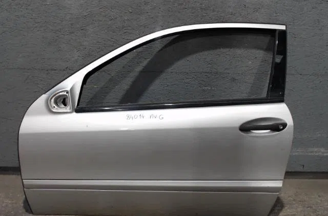 Porte avant gauche MERCEDES CLASSE C 203 COUPE SPORT CLASSE C 203 COUPE SPORT PHASE 1 occasion