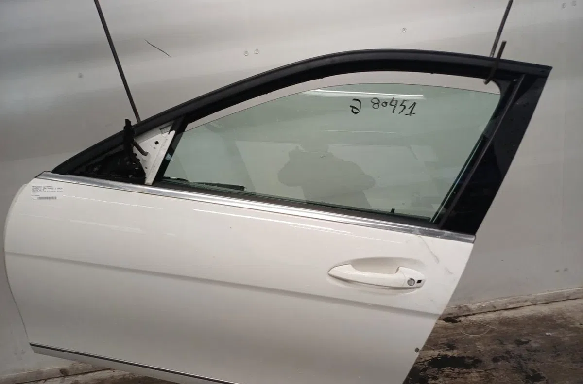 Porte avant gauche MERCEDES CLASSE C 204 PHASE 2 BREAK occasion