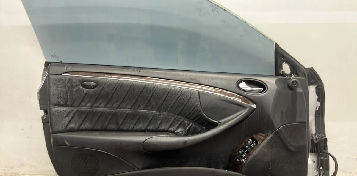 Porte avant gauche MERCEDES CLASSE CLK 209 COUPE occasion