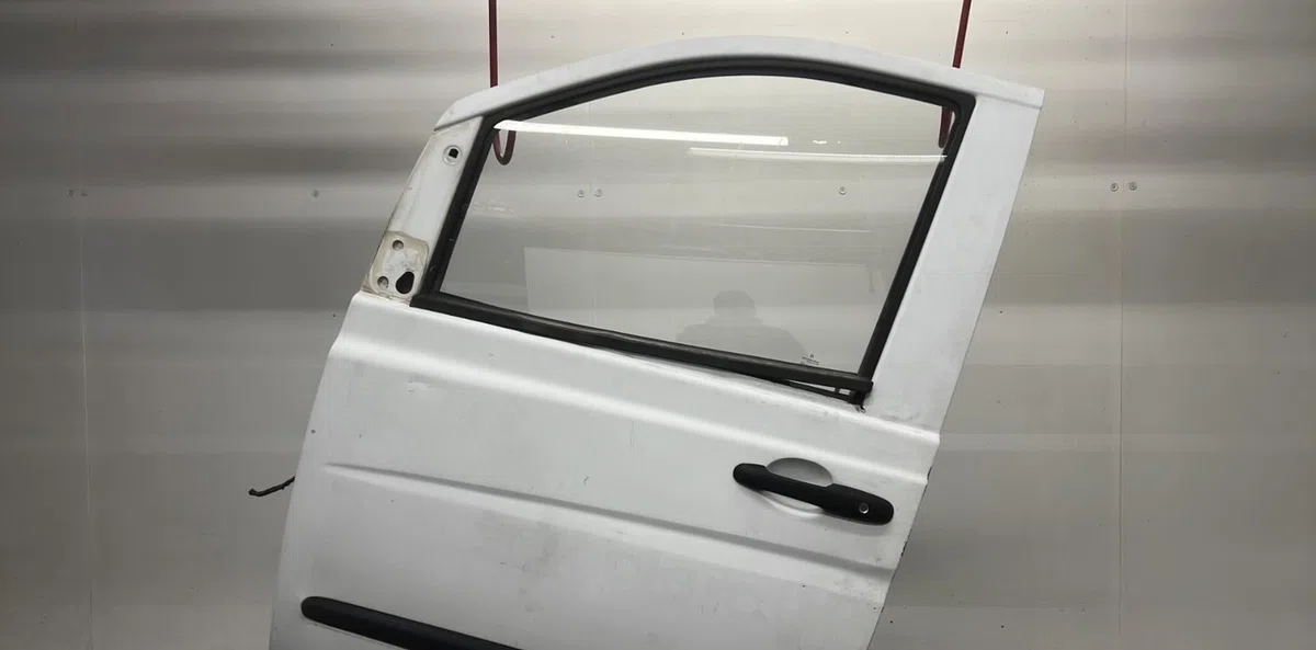 Porte avant gauche MERCEDES VITO 639 PHASE 1 occasion
