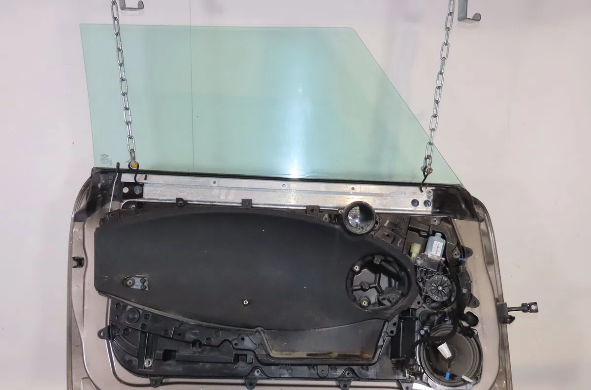 Porte avant gauche Mini MINI Décapotable (R57) Cooper d (2011-2015) occasion