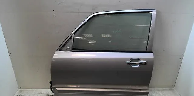 Porte avant gauche Mitsubishi PAJERO III (V7_W, V6_W) 3.2 di-d (v68w) (2000-2006) occasion