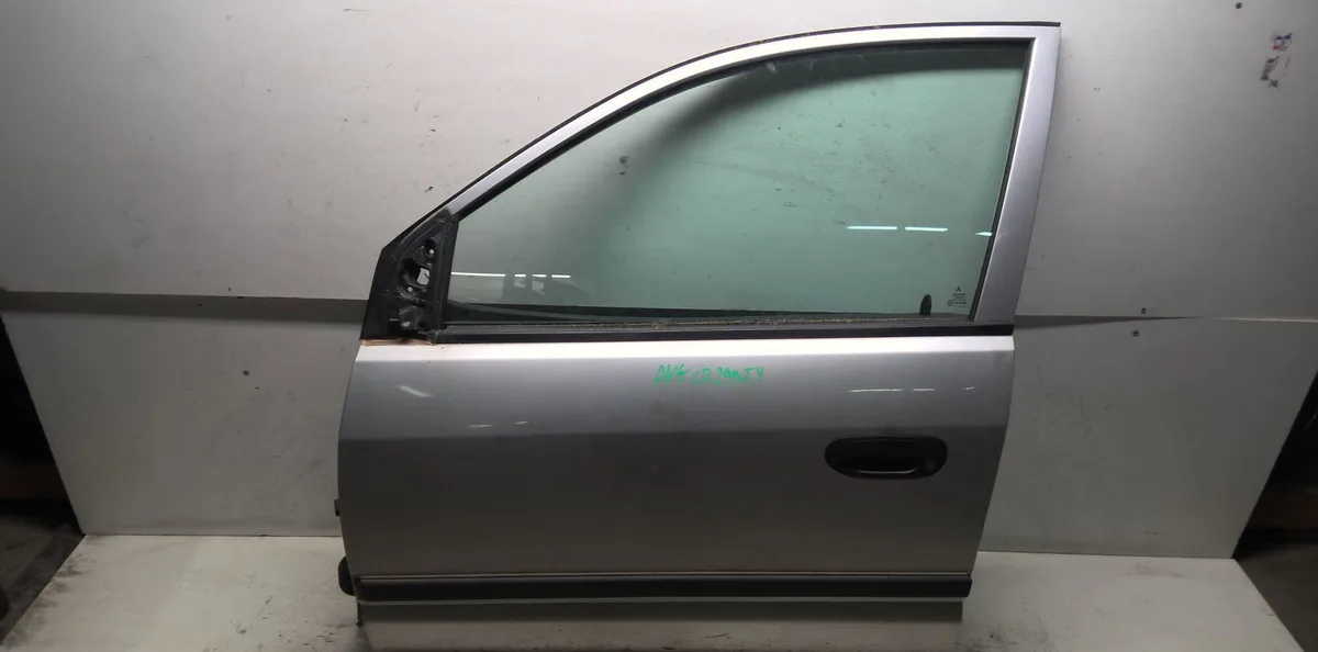 Porte avant gauche Mitsubishi SPACE STAR Monospace (DG_A) 1.9 di-d (dg4a) (2001-2004) occasion