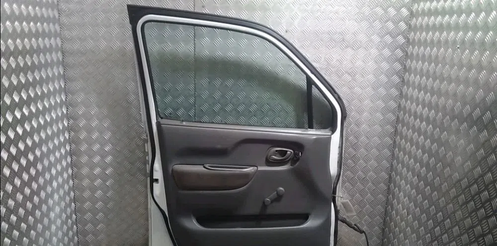 Porte avant gauche Opel AGILA (A) (H00) 1.2 16v (f68) (2000-2007) occasion