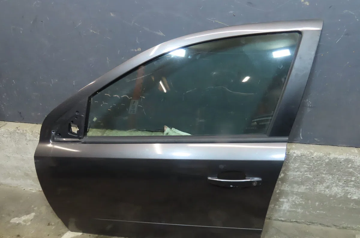 Porte avant gauche Opel ASTRA H (A04) 1.7 cdti (l48) (2004-2010) occasion