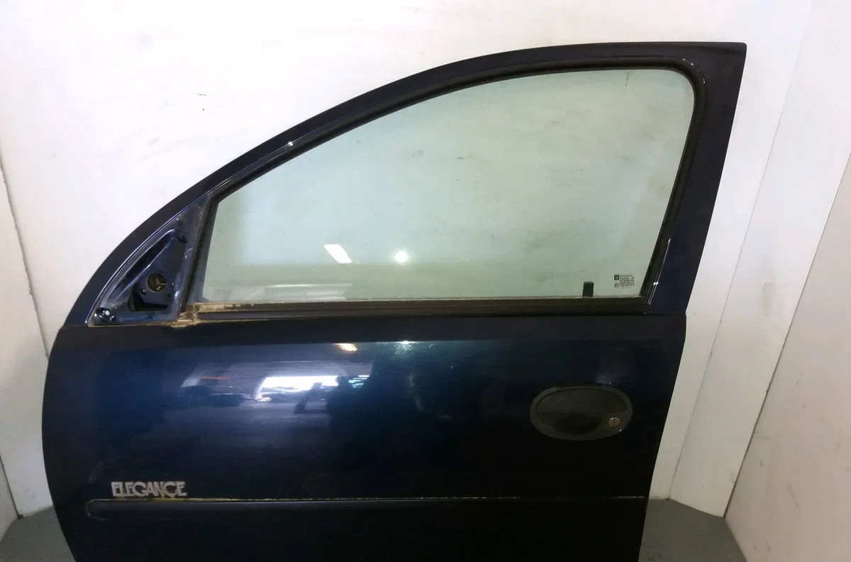 Porte avant gauche Opel CORSA C (X01) 1.7 di (f08, f68) (2000-2009) occasion