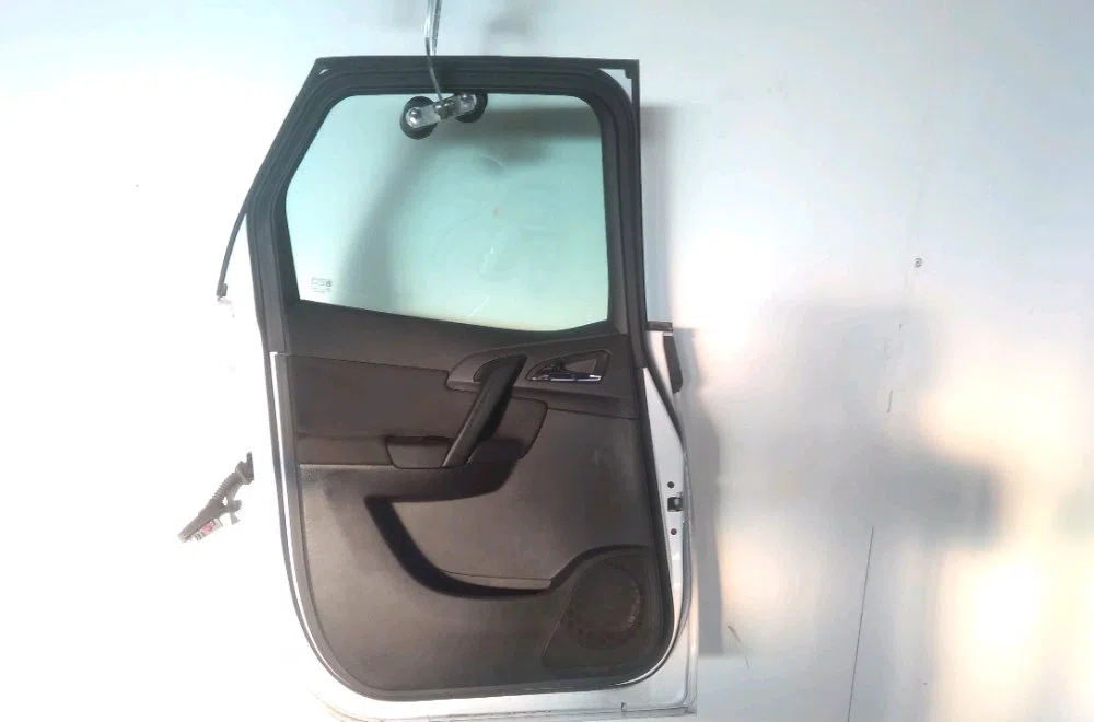 Porte avant gauche Opel MERIVA B Monospace (S10) 1.6 cdti (75) (2014-2017) occasion