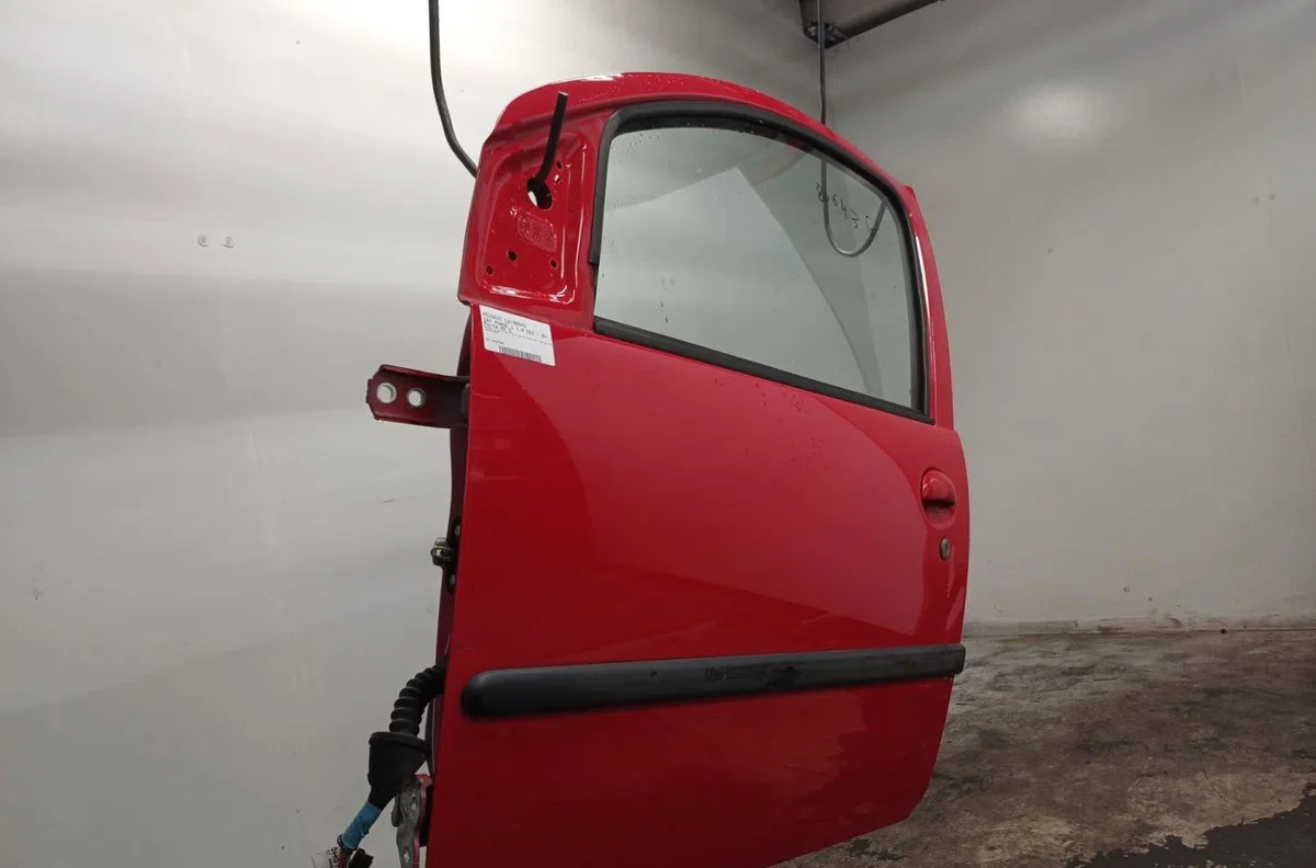 Porte avant gauche PEUGEOT 107 PHASE 1 occasion