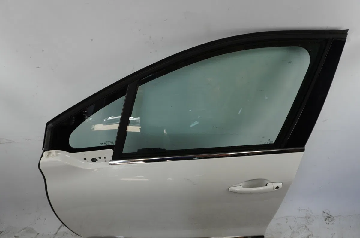 Porte avant gauche Peugeot 2008 I (CU_) 1.2 thp 110 - puretech 110 (2015) 5 portes occasion