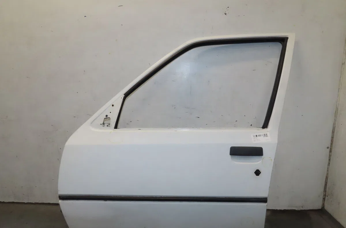 Porte avant gauche Peugeot 205 II (20A-C) 1.7 diesel (1987-1998) occasion