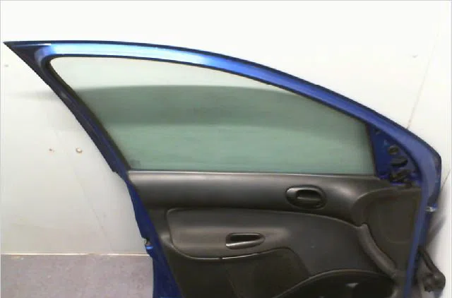 Porte avant gauche PEUGEOT 206   1.1i 60ch occasion