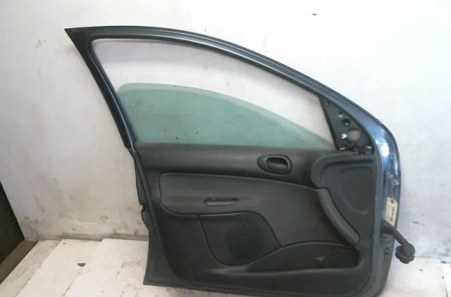 Porte avant gauche Peugeot 206 (2L_, 2M_) 1.4 i (2010-2013) occasion