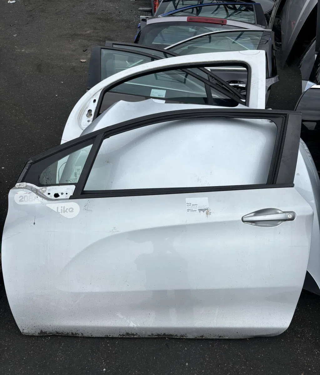 Porte avant gauche Peugeot 208 I (CA_, CC_) 1.0 (2012) occasion