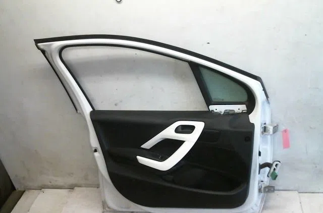 Porte avant gauche Peugeot 208 I (CA_, CC_) 1.0 (2012) occasion