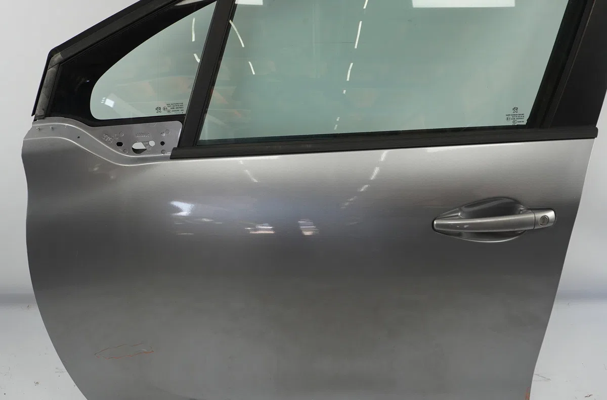 Porte avant gauche Peugeot 208 I (CA_, CC_) 1.2 puretech 82 (2018) occasion