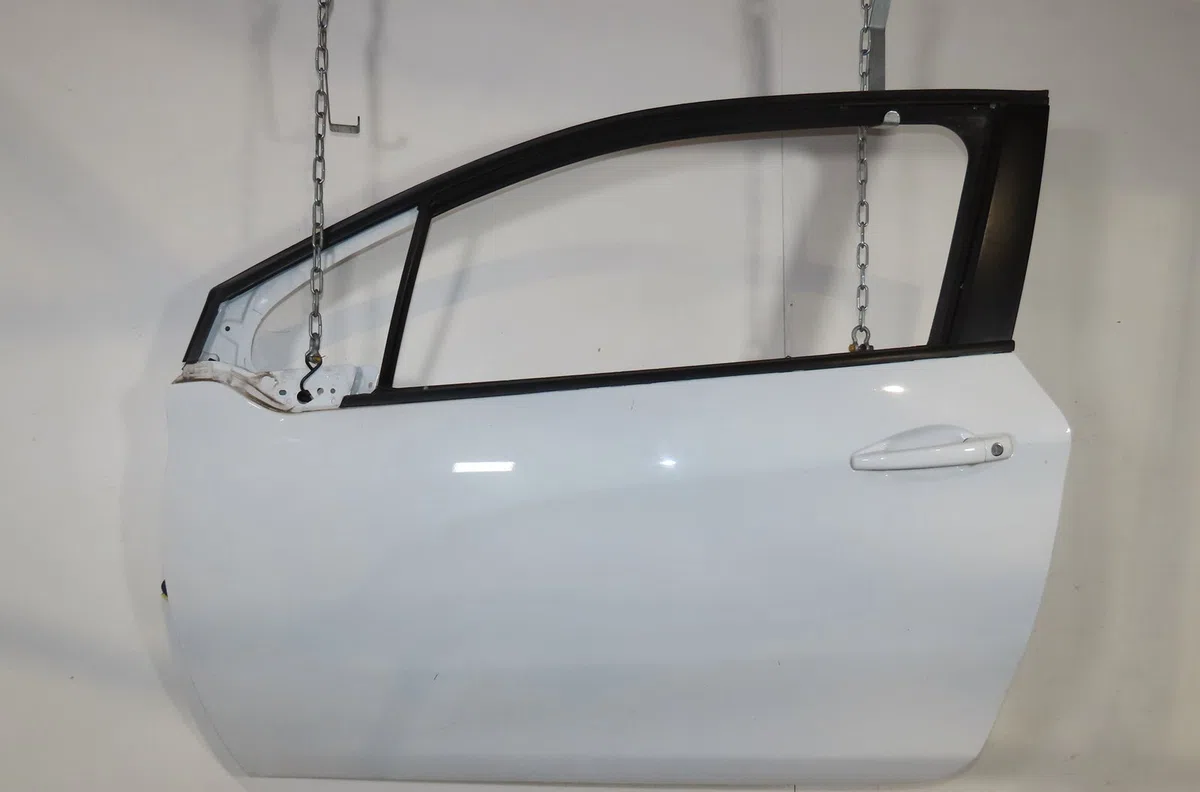 Porte avant gauche Peugeot 208 I (CA_, CC_) 1.2 vti 82 (2012) occasion