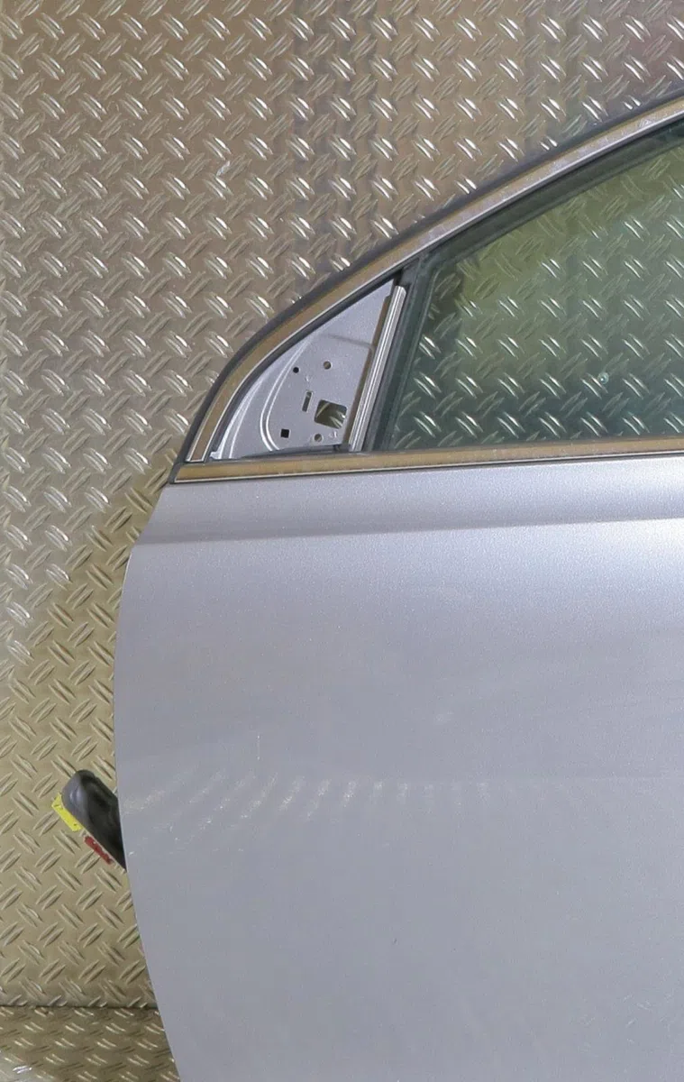 Porte avant gauche PEUGEOT 308 2 SW PHASE 1 BREAK occasion