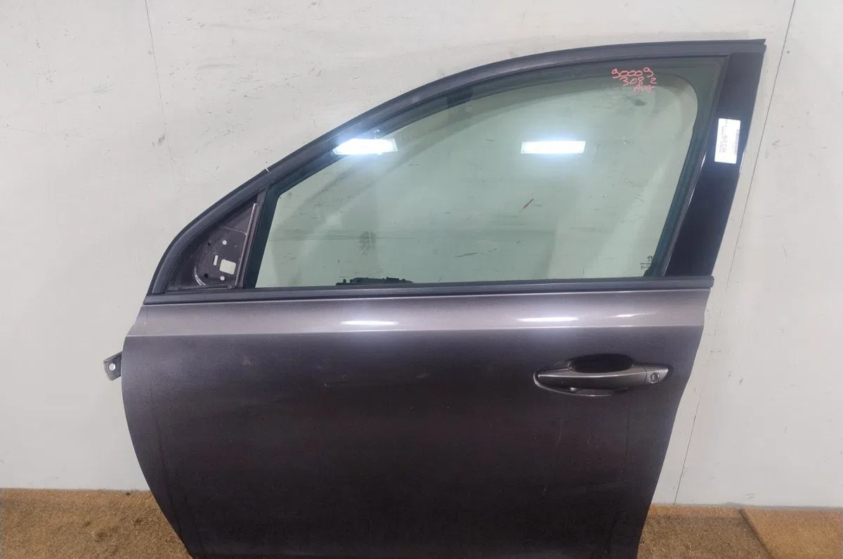 Porte avant gauche Peugeot 308 II (LB_, LP_, LW_, LH_, L3_) 1.6 thp 125 (2013-2021) occasion