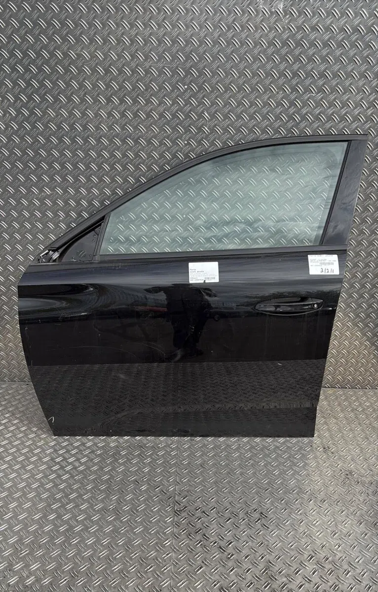 Porte avant gauche Peugeot 308 III (FB_, FH_, FP_, F3_) Puretech 130 (fphnsl, fphnst) (2021) occasion