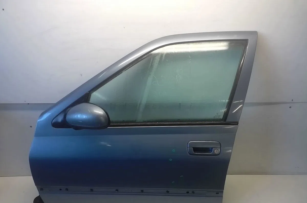 Porte avant gauche Peugeot 406 (8B) 1.8 16v (1995-2000) occasion