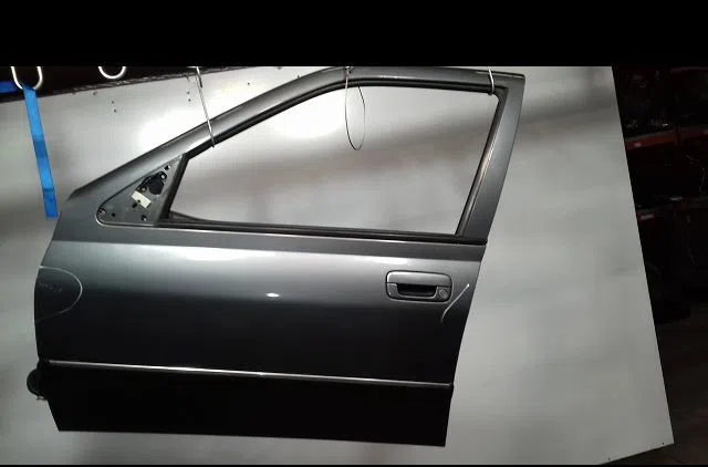 Porte avant gauche Peugeot 406 (8B) 2.0 hdi 110 (1998-2001) 4 portes occasion