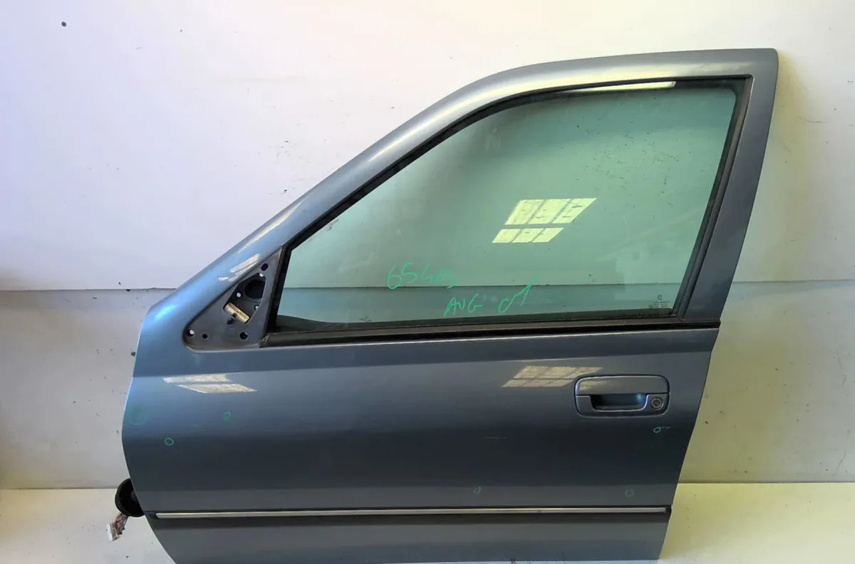 Porte avant gauche Peugeot 406 (8B) 2.0 hdi 110 (1998-2001) 4 portes occasion