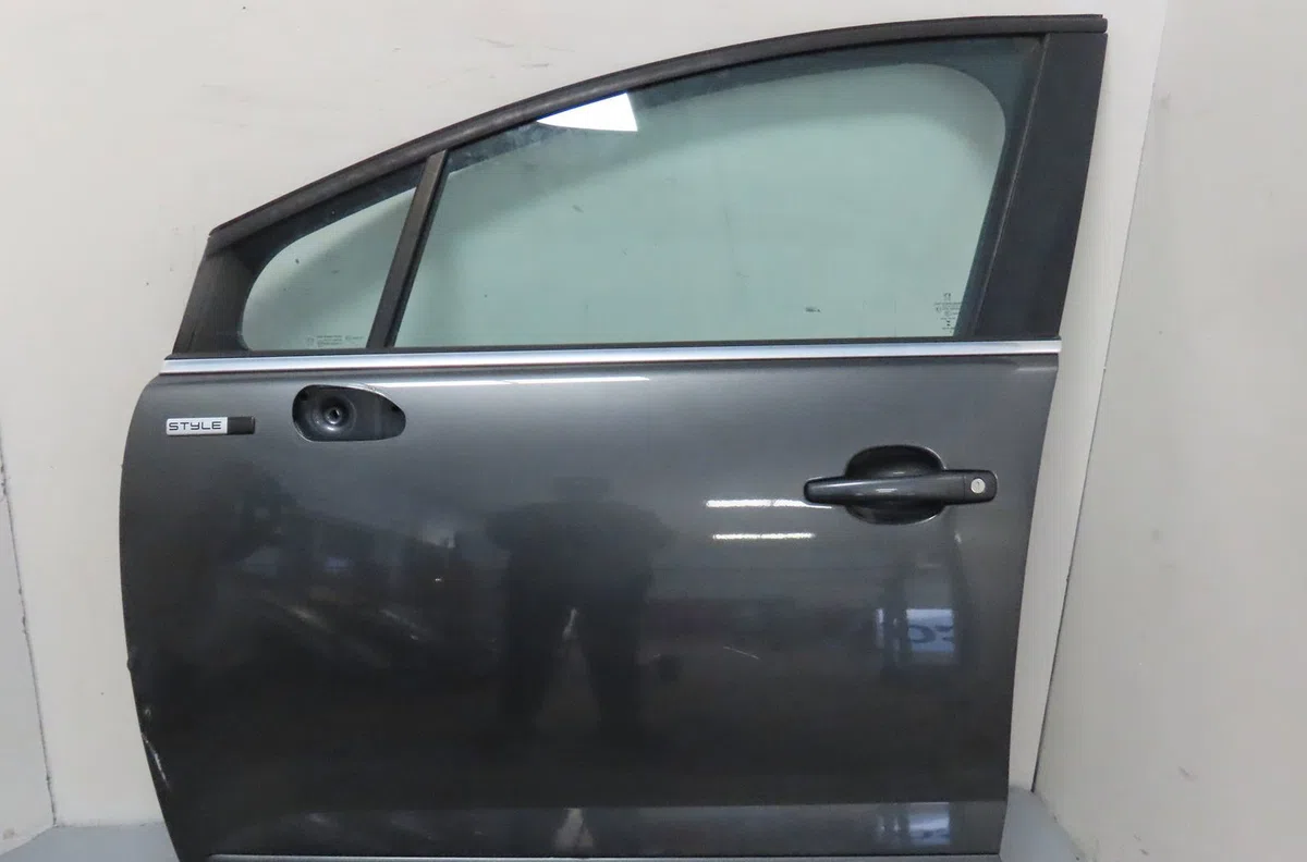 Porte avant gauche Peugeot 5008 (0U_, 0E_) 1.6 bluehdi 120 (2014-2017) 5 portes occasion