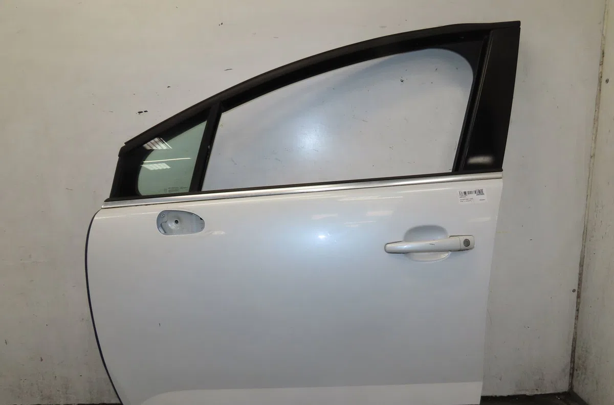 Porte avant gauche Peugeot 5008 (0U_, 0E_) 1.6 hdi (2010-2017) 5 portes occasion