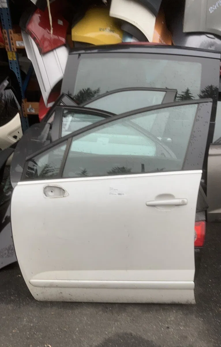 Porte avant gauche Peugeot 5008 (0U_, 0E_) 2.0 hdi 150 - bluehdi 150 (2009-2017) 5 portes occasion