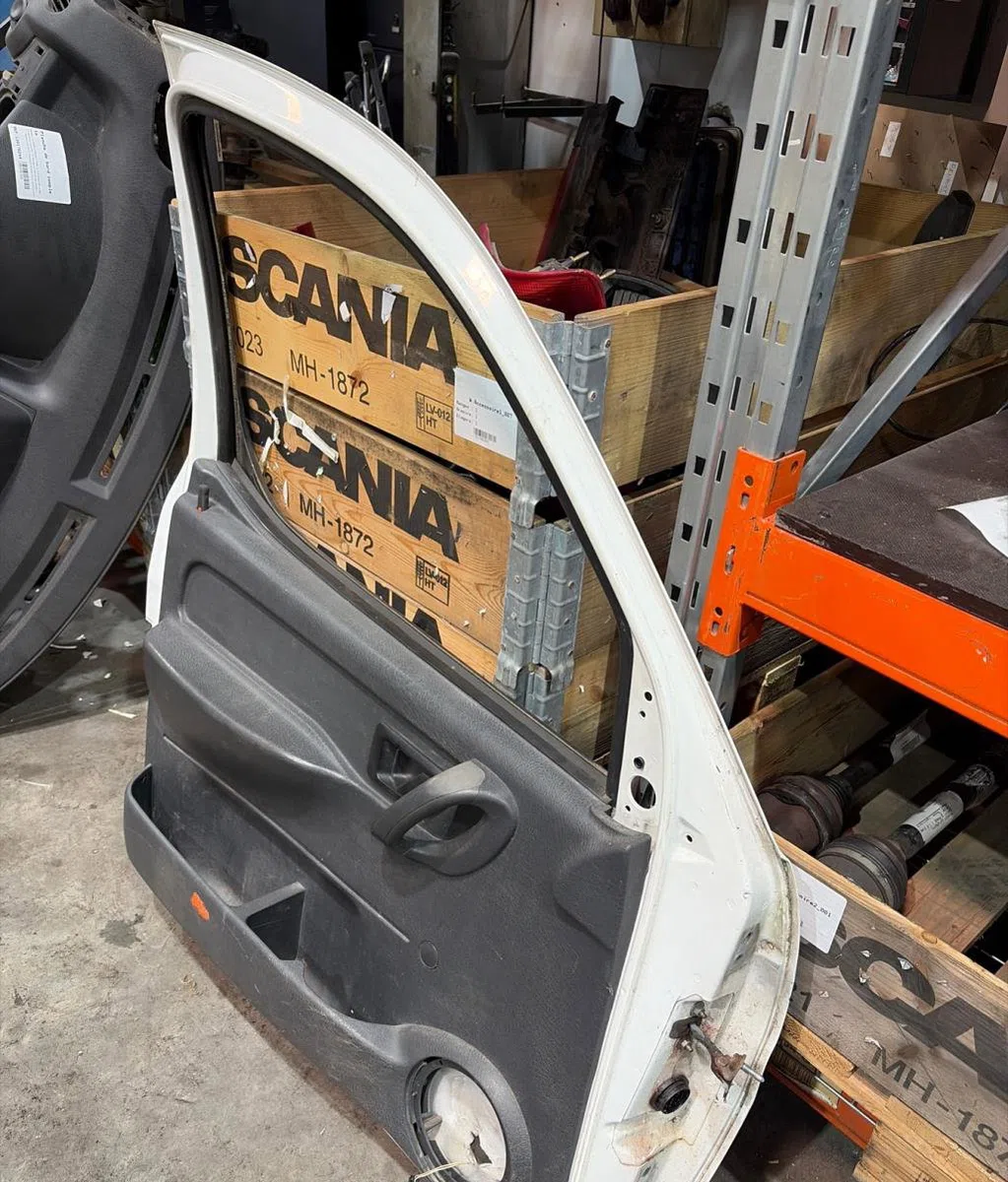 Porte avant gauche PEUGEOT PARTNER 1 PHASE 2 occasion
