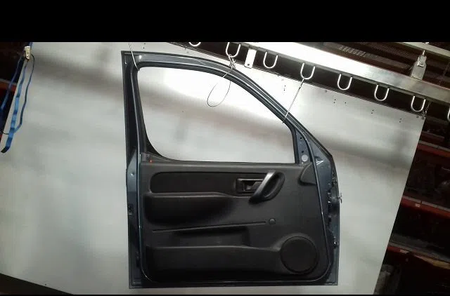 Porte avant gauche Peugeot PARTNER Monospace (5_, G_) 1.4 (1996-2015) occasion