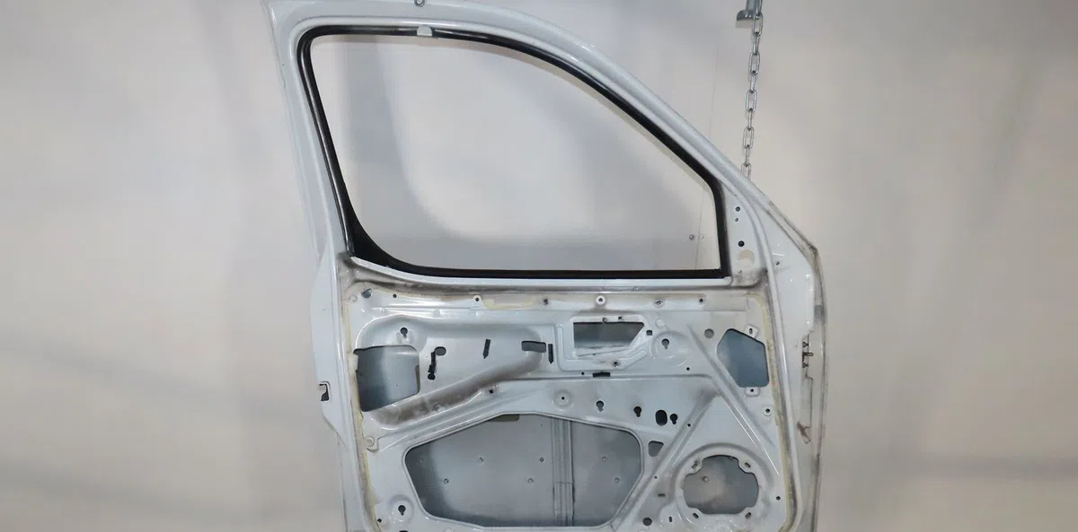 Porte avant gauche Peugeot PARTNER Monospace (5_, G_) 1.6 hdi 75 (2005-2008) 4 portes occasion
