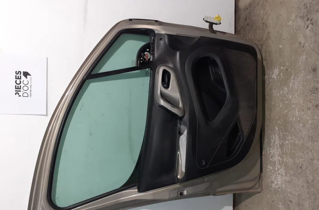Porte avant gauche Peugeot PARTNER TEPEE 1.6 hdi 16v (2008) 5 portes occasion
