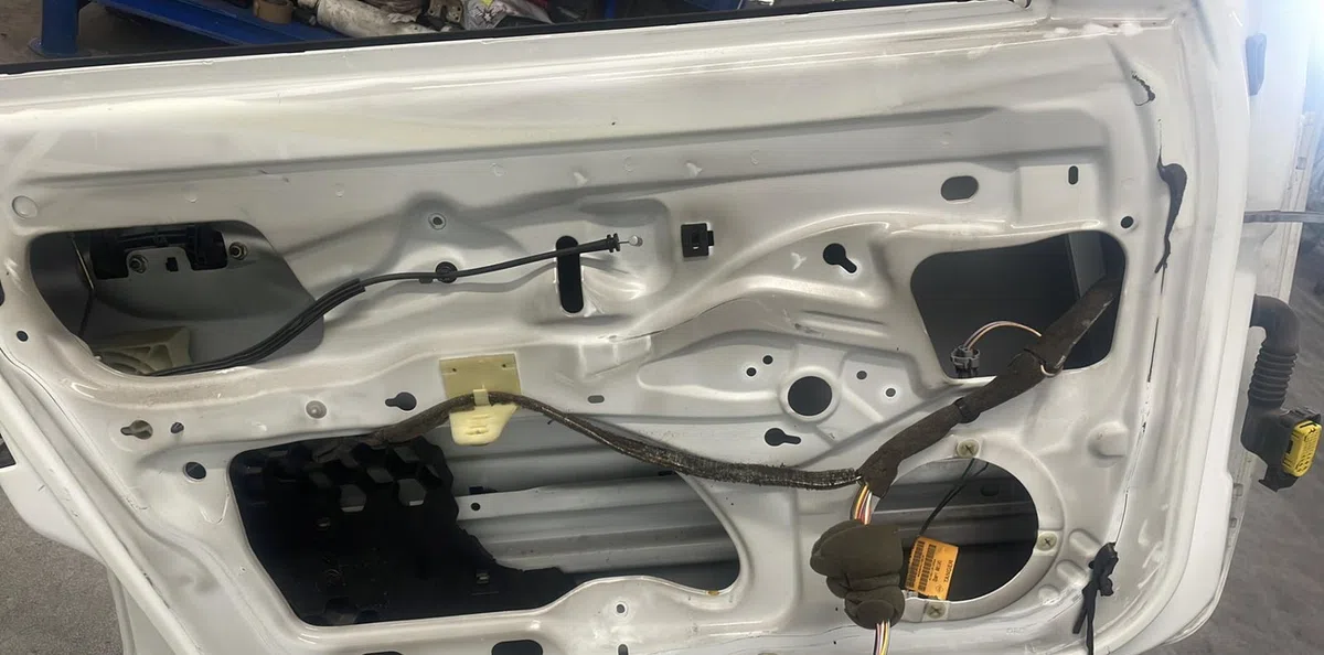 Porte avant gauche RENAULT CLIO 2 PHASE 2 occasion