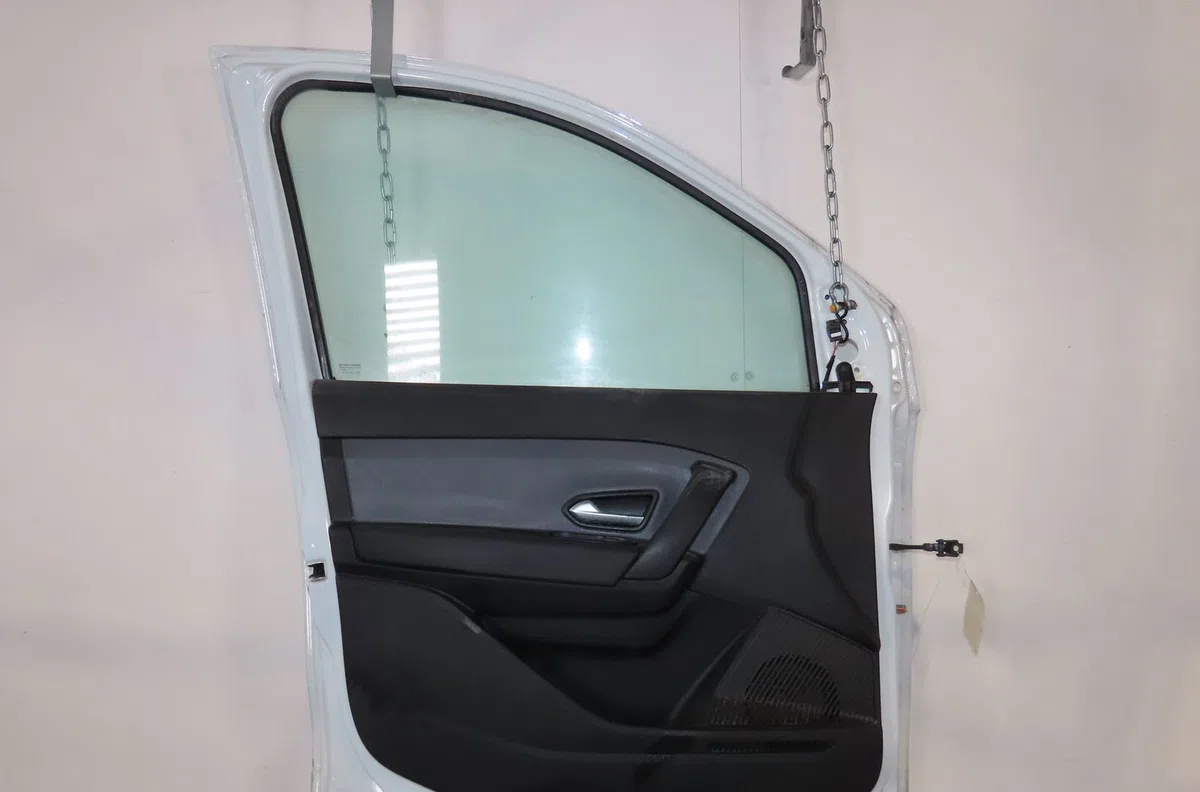 Porte avant gauche Renault EXPRESS Camionnette-Monospace 1.5 blue dci 75 (f6aa) (2021) occasion